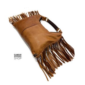 https://www.glamouraccessoriesshop.it/wp-content/uploads/2024/09/SAC-FEMME-FRANGES-cuir-veritable-lave-vintage-MADE-IN-ITALY-Artisanat-italien-hipester-annees-60-Bayside-Glamour-style-retro--300x300.jpeg
