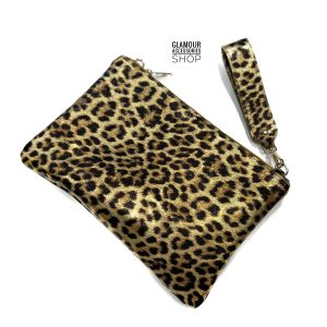 https://www.glamouraccessoriesshop.it/wp-content/uploads/2024/09/borsa-clutch-maxi-donna-busta-zip-oro-vera-pelle-maculata-laminata-MADE-IN-ITALY-glamour-accessories-shop-oro-300x300.jpeg