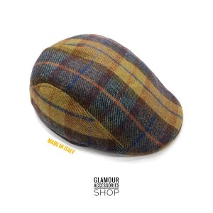 cappello invernale uomo donna coppola england style retro old school multicolor glamour accessories shop hipster harley https://www.glamouraccessoriesshop.it/wp-content/uploads/2024/11/cappello-invernale-uomo-donna-coppola-england-style-retro-old-school-multicolor-glamour-accessories-shop-hipster-harley--300x300.jpeg