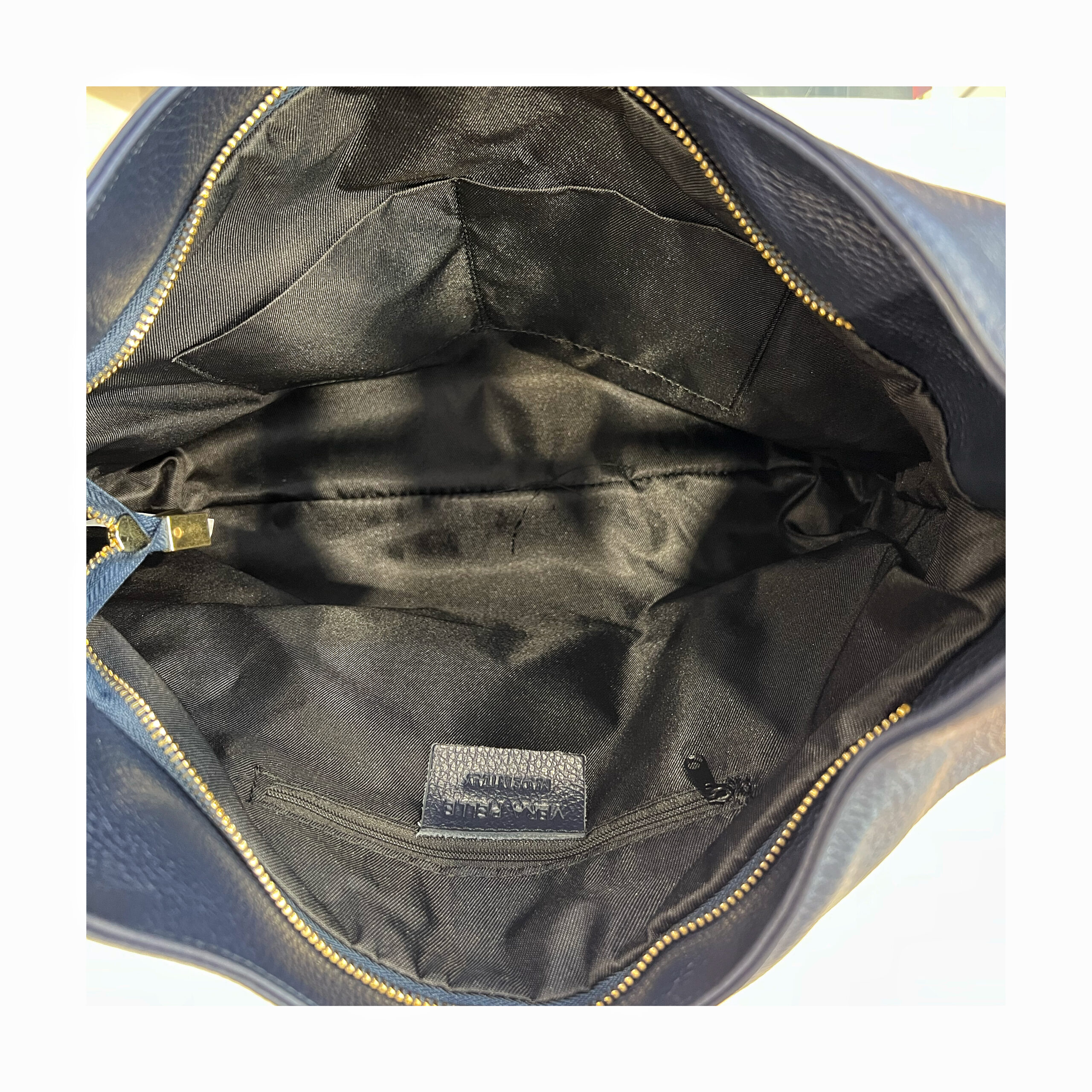 Borsa sacca donna in vera pelle Made in Italy, colore blu, interno