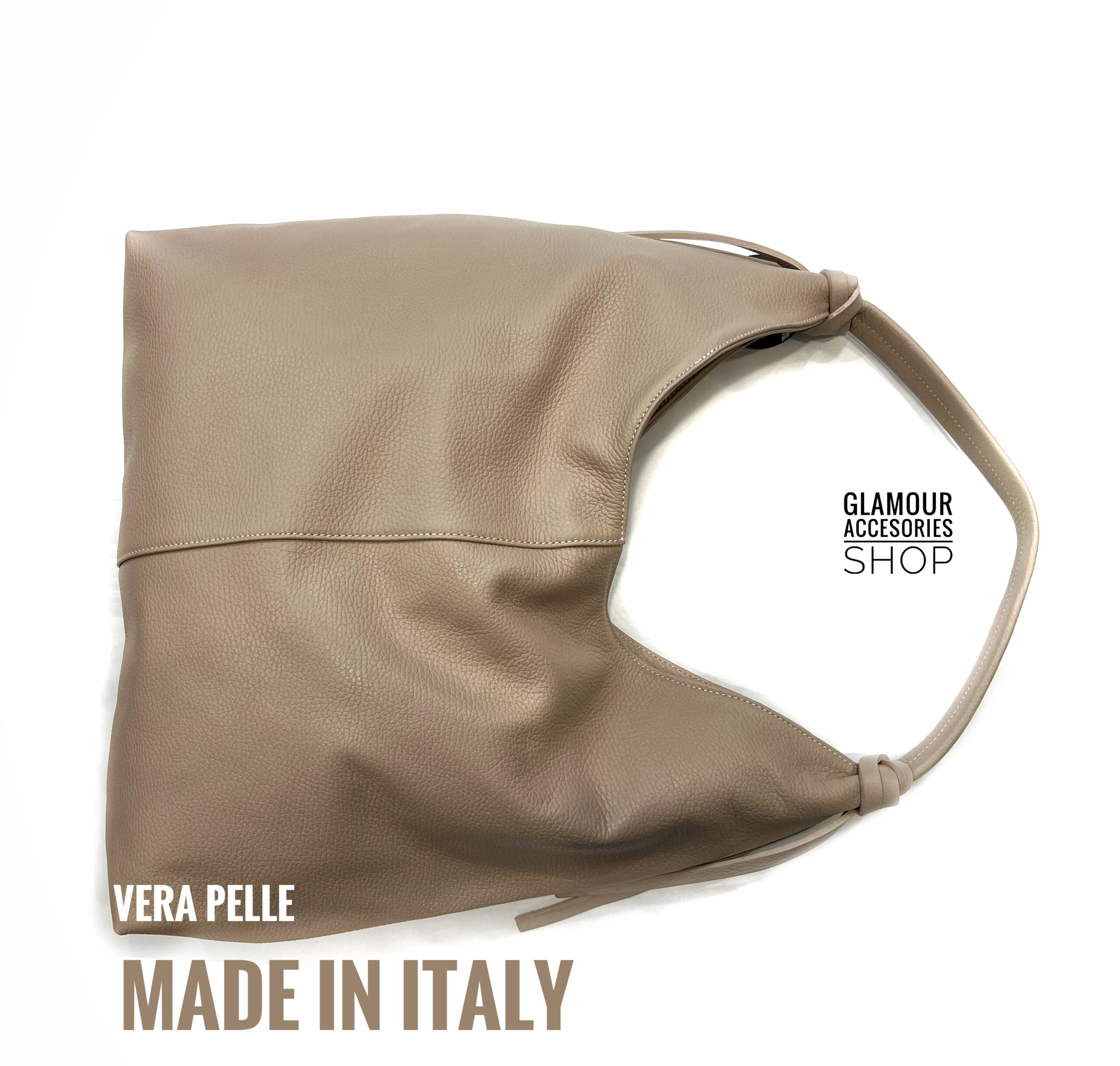 Borsa sacca donna in vera pelle Made in Italy, colore taupe con chiusura zip e dettaglio lacci al manico.