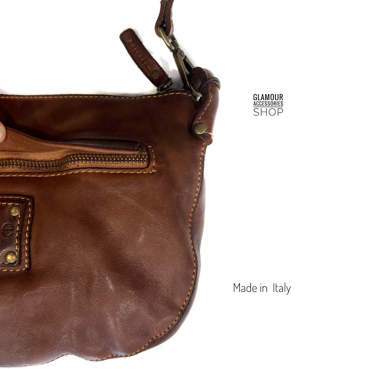 Retro borsa donna in vera pelle Made in Italy con tracolla regolabile,